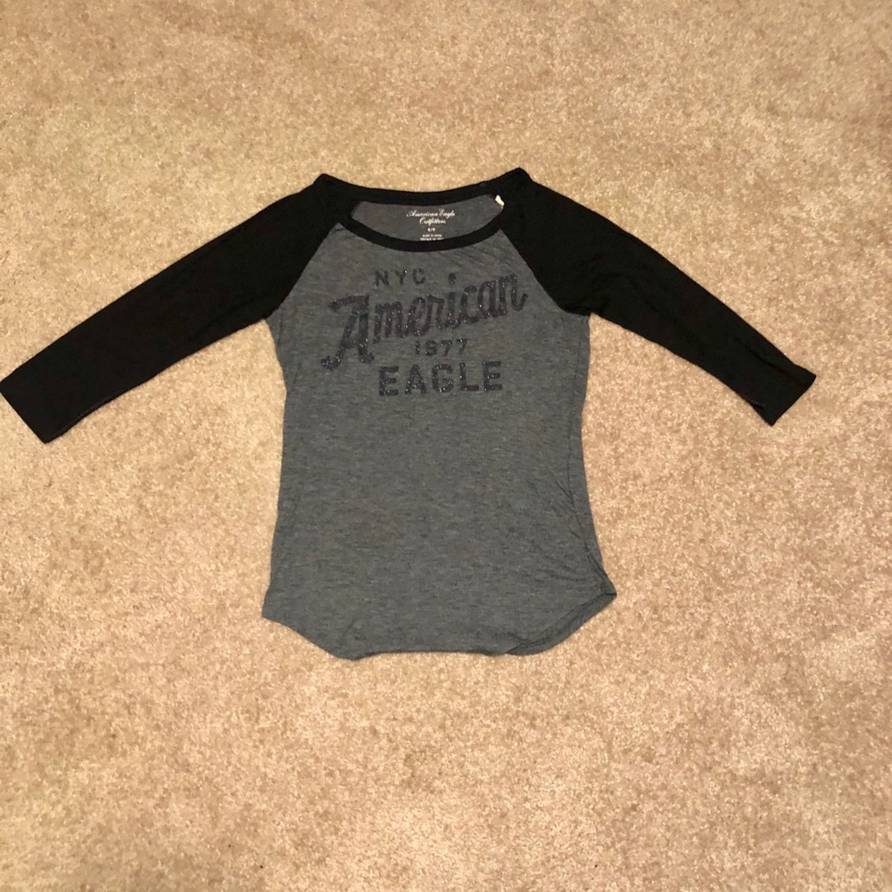 American Eagle Quarter sleeve shirt